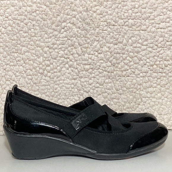 Anne Klein Womens Black ByTheWay Slip On Strap MaryJane Wedge Shoes Size US 7 M - Picture 1 of 12